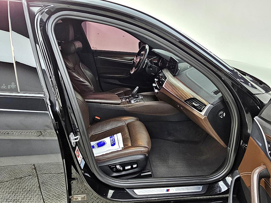 BMW 5 Series - Vista 11