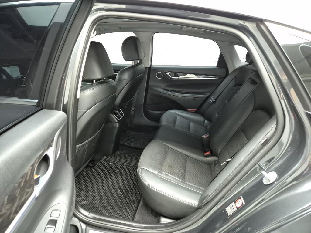 HYUNDAI Grandeur - Vista 12