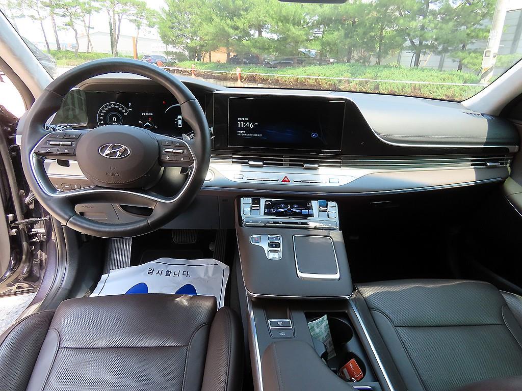 HYUNDAI Grandeur - Vista 7
