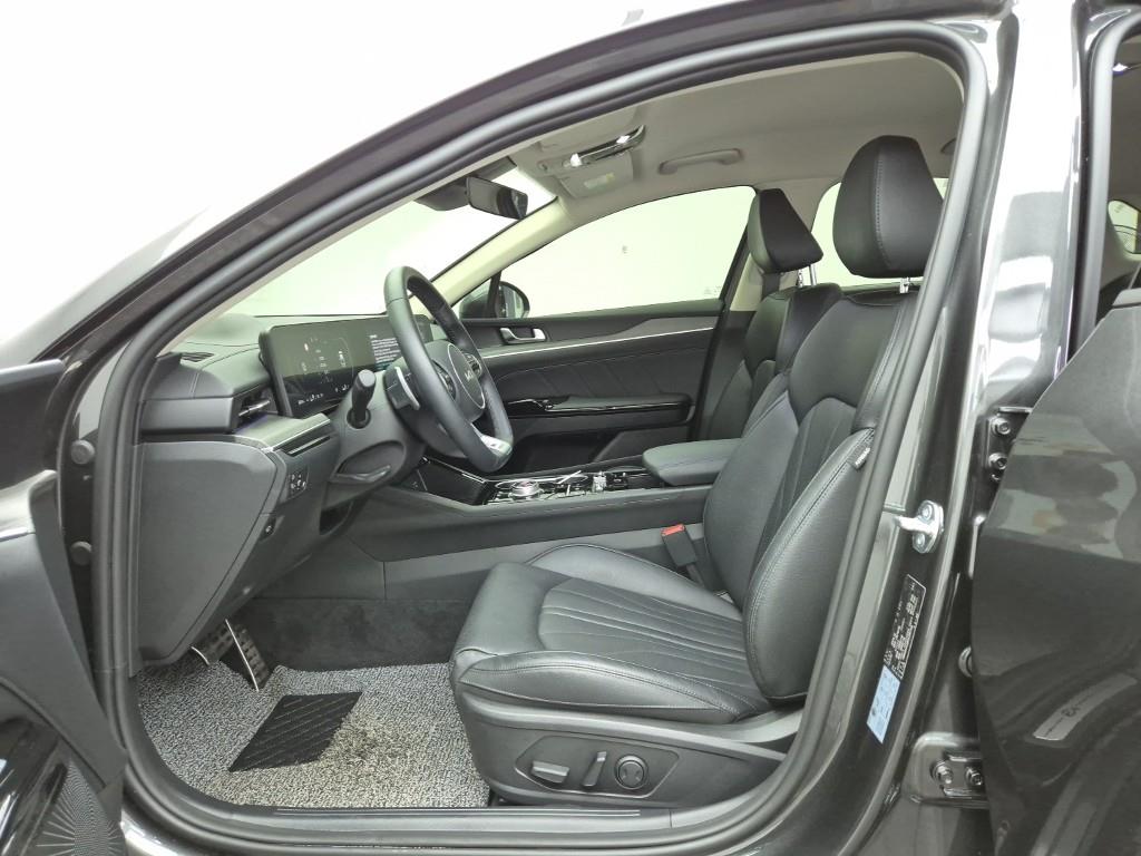 KIA K5 - Vista 11