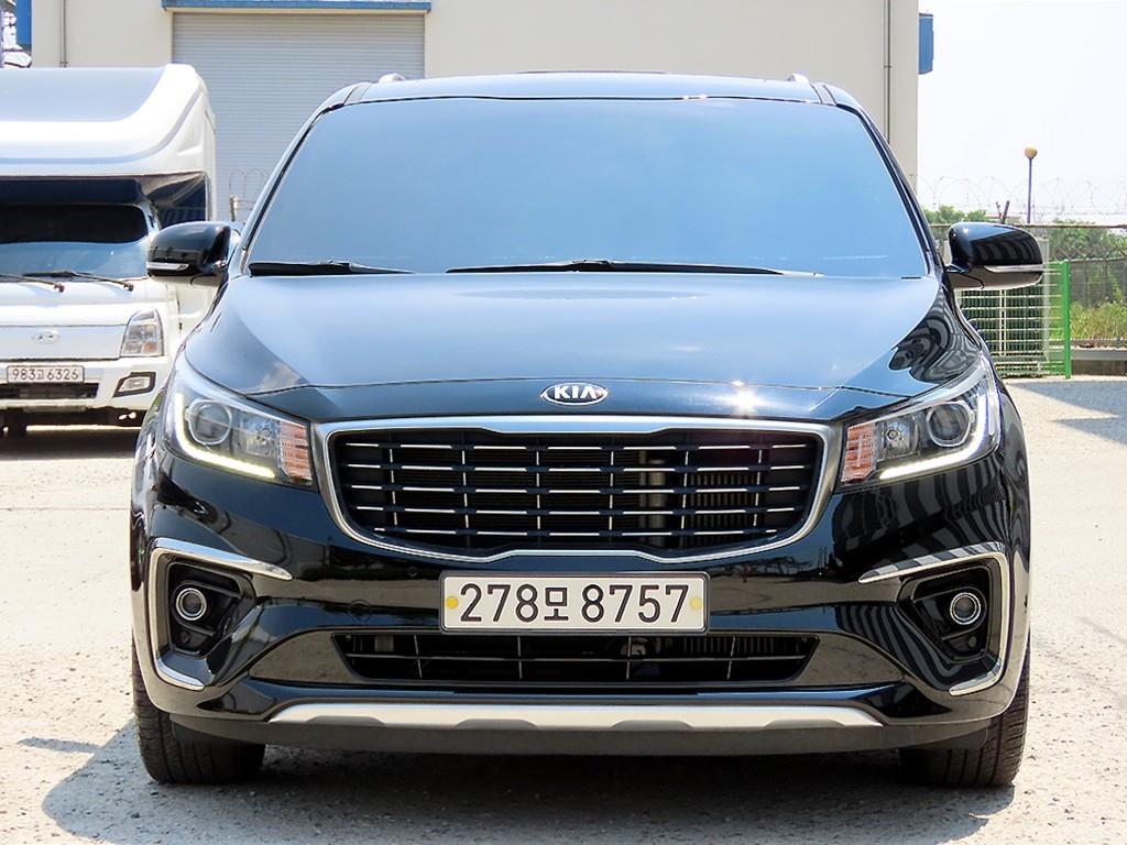 KIA Carnival 2020 Negro - Importación desde Corea - HF Imports Iquique - Foto 1