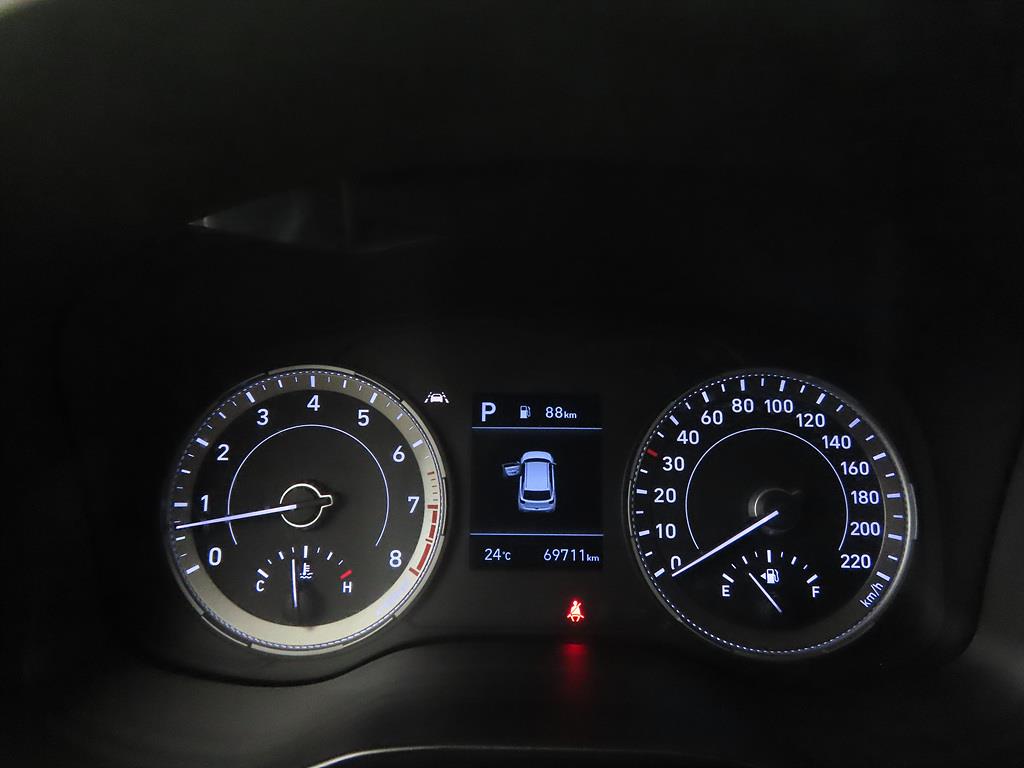 HYUNDAI Venue - Vista 9