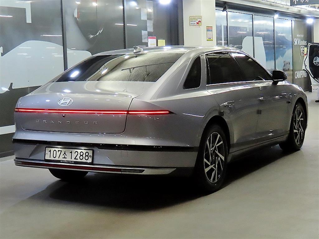 HYUNDAI Grandeur - Vista 4