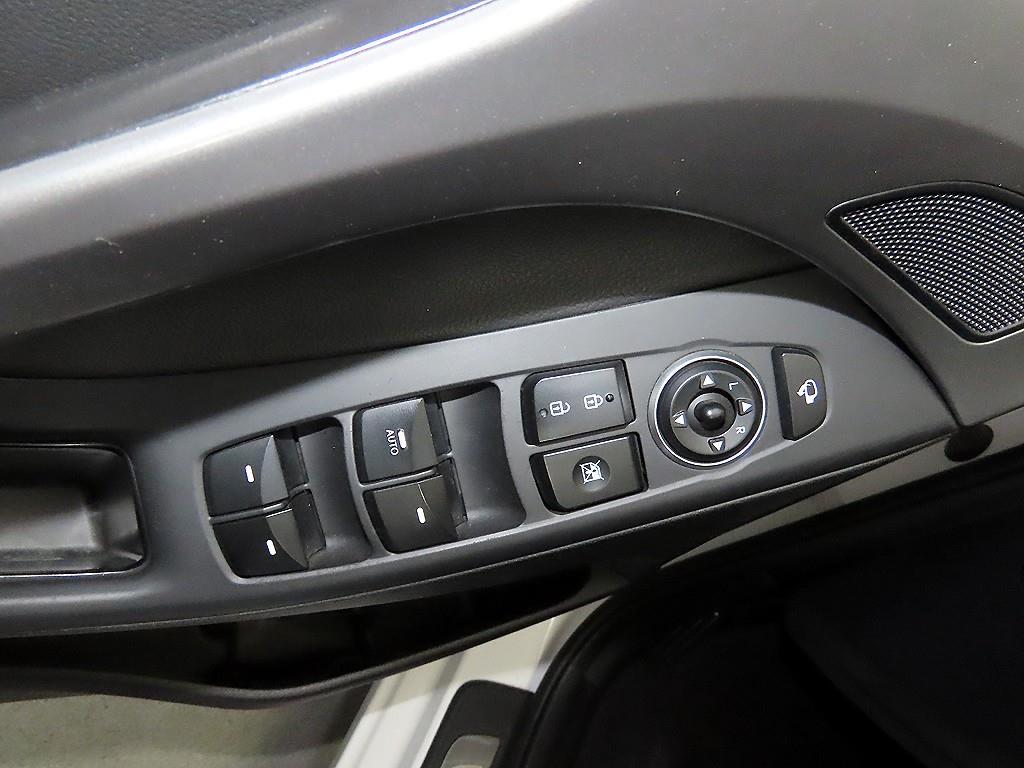 HYUNDAI Avante 2016 Blanco - Importación desde Corea - HF Imports Iquique - Foto 13