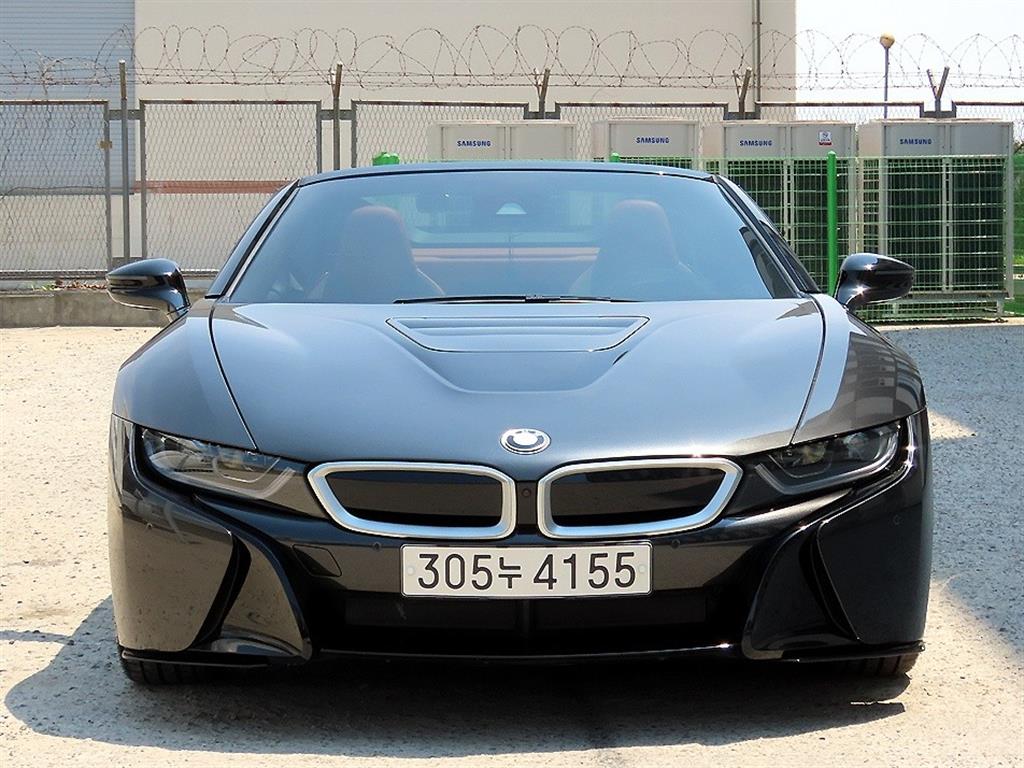 BMW i8 - Vista 5