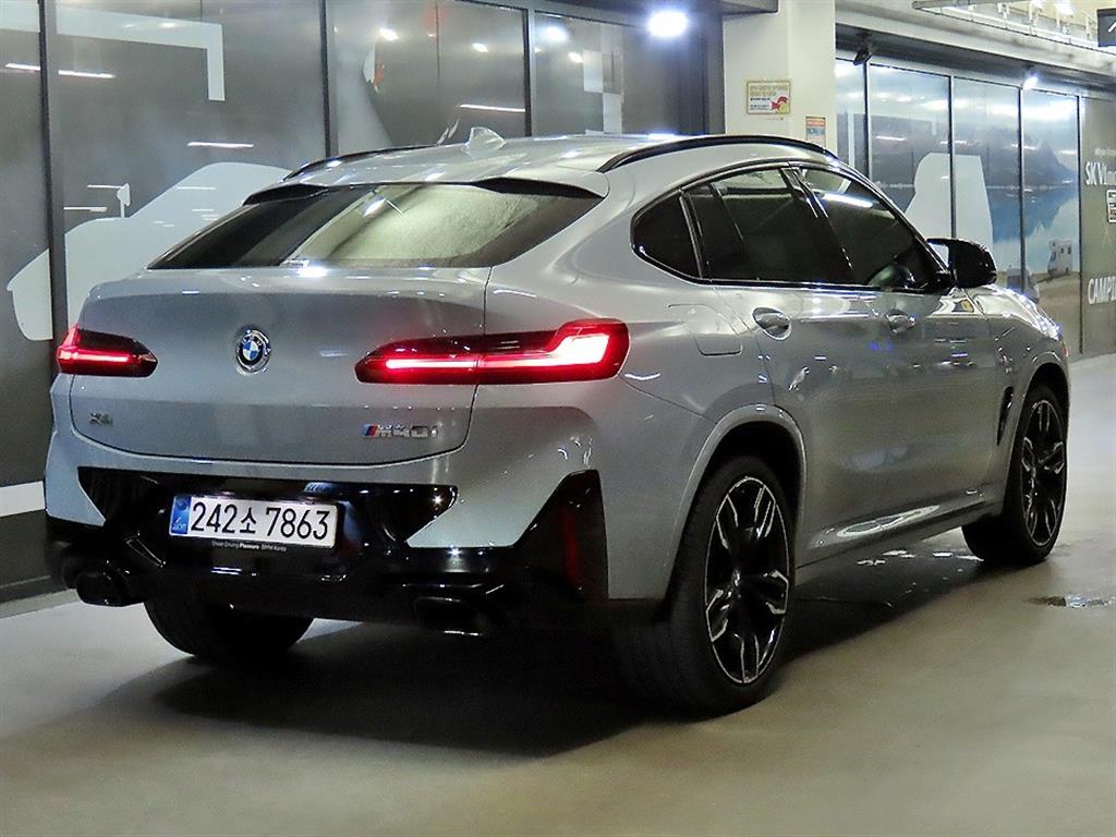 BMW X4 - Vista 4