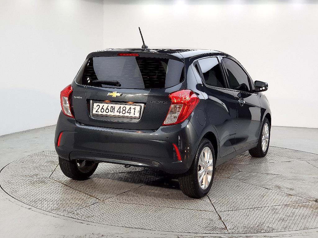 Chevrolet Spark - Vista 4