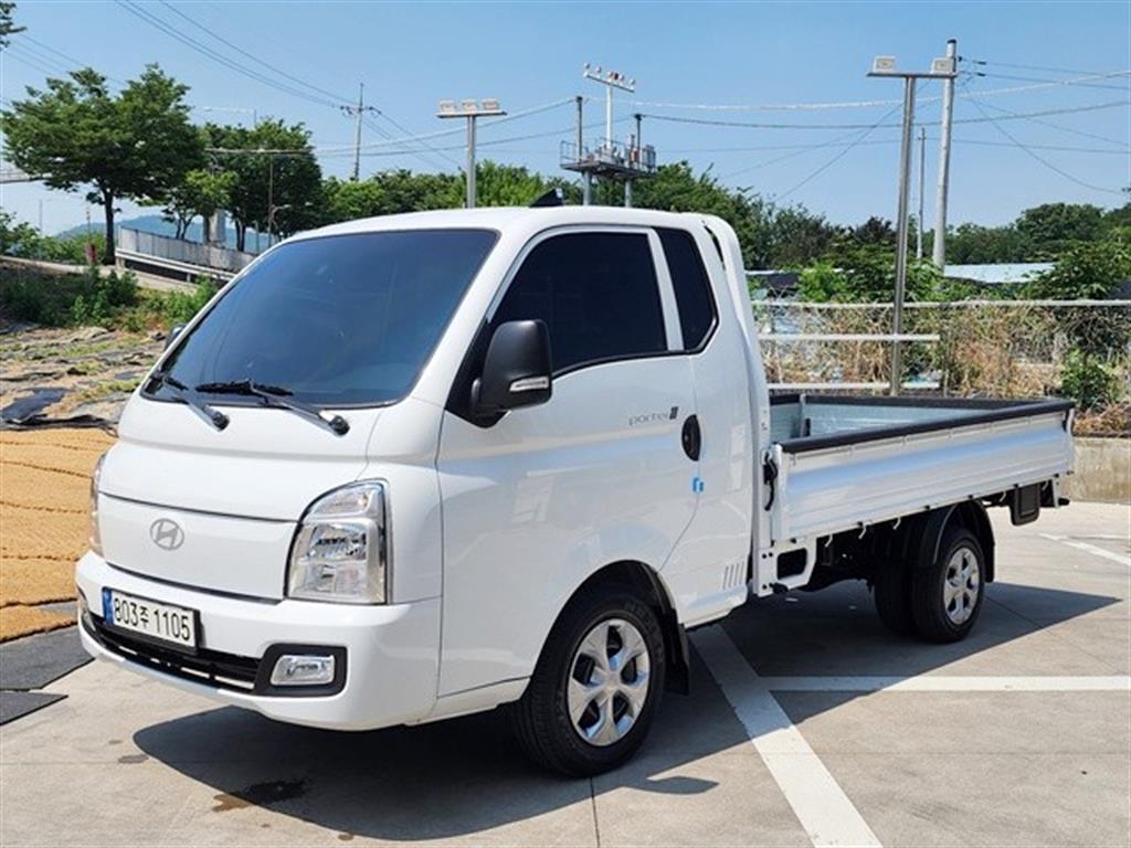 Small Truck Cargo (small) 2025 Blanco - Importación desde Corea - HF Imports Iquique - Foto 1