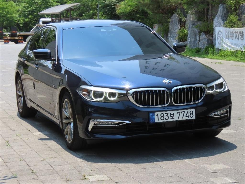 BMW 5 Series - Vista 3