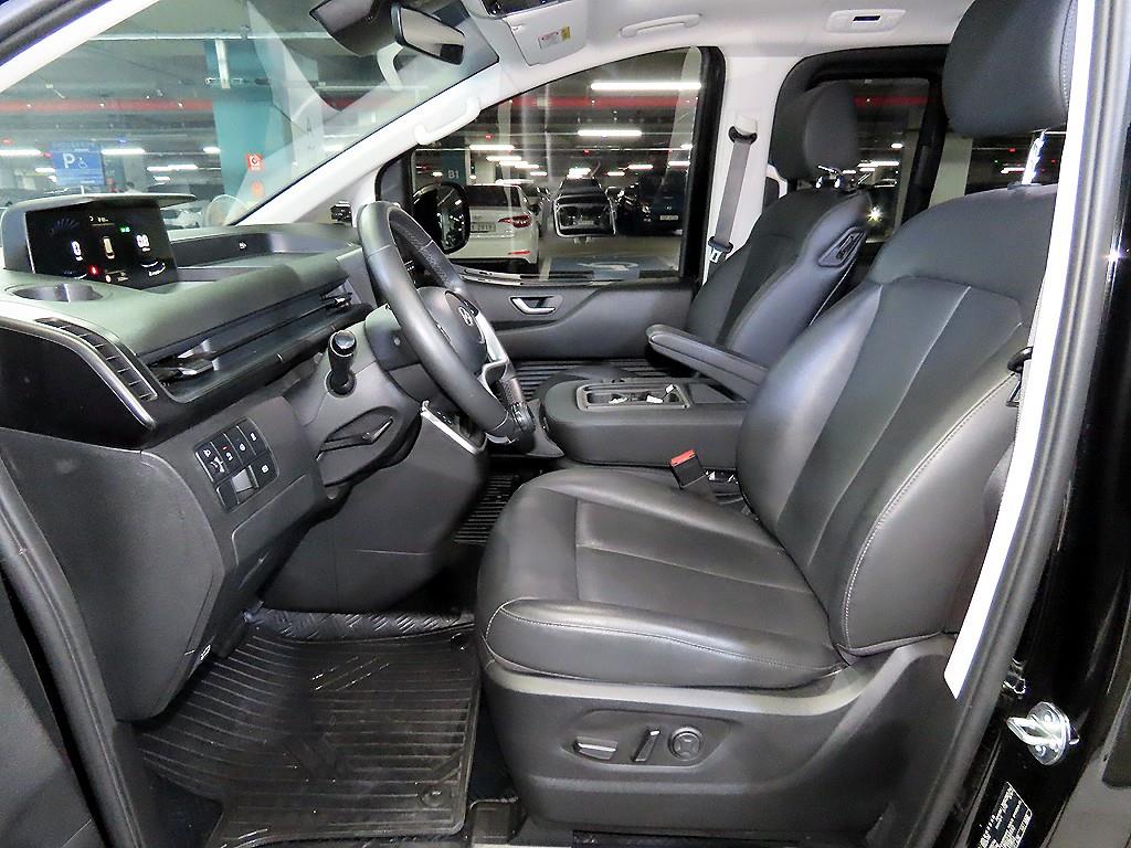 HYUNDAI Staria - Vista 6