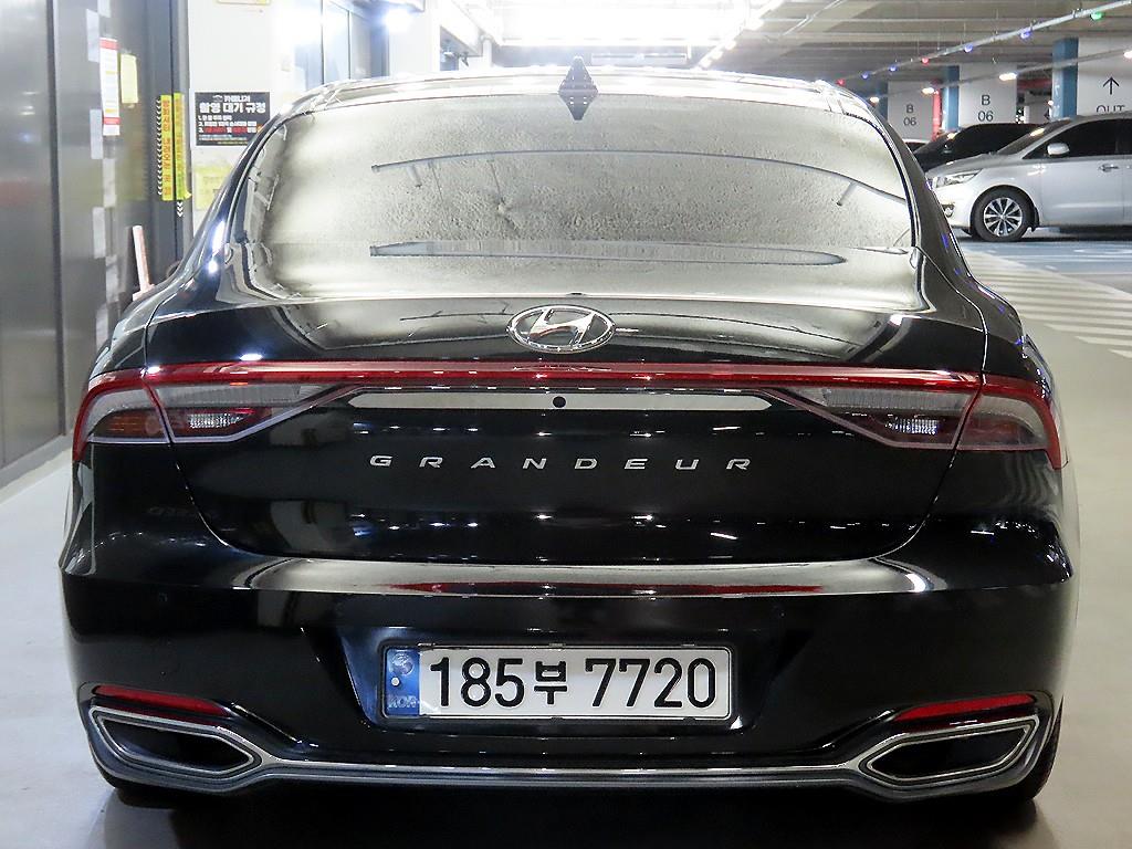 HYUNDAI Grandeur - Vista 5