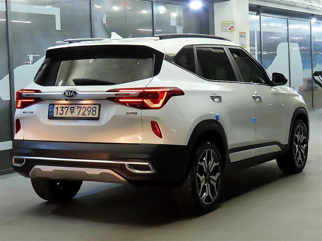 KIA Seltos - Vista 4