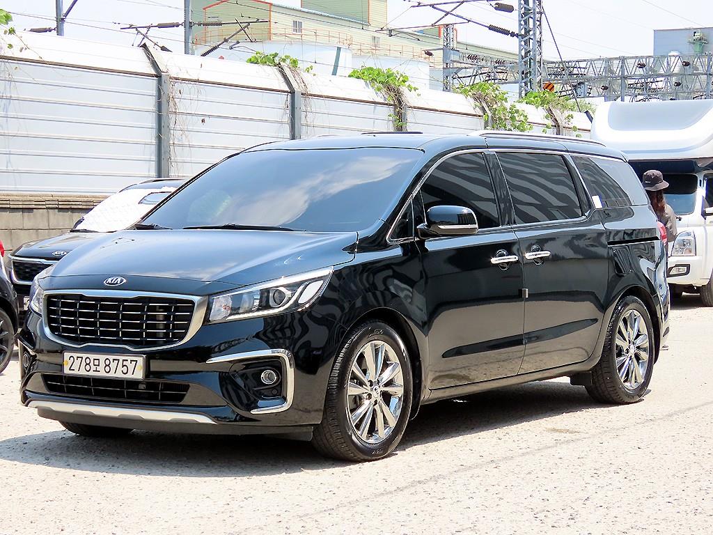 KIA Carnival - Vista 2