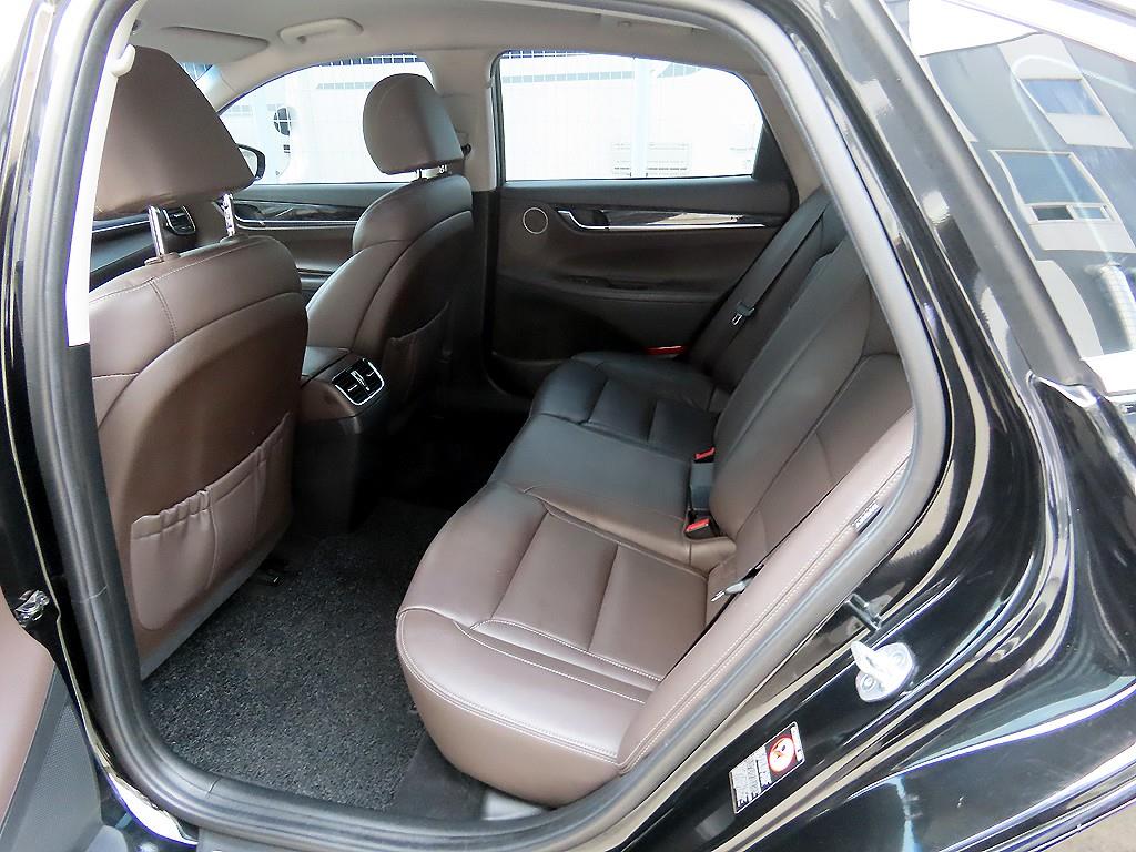 HYUNDAI Grandeur - Vista 6