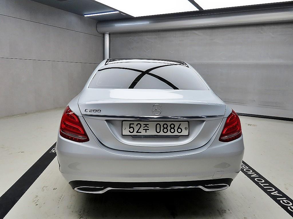 Mercedes Benz C Class - Vista 3