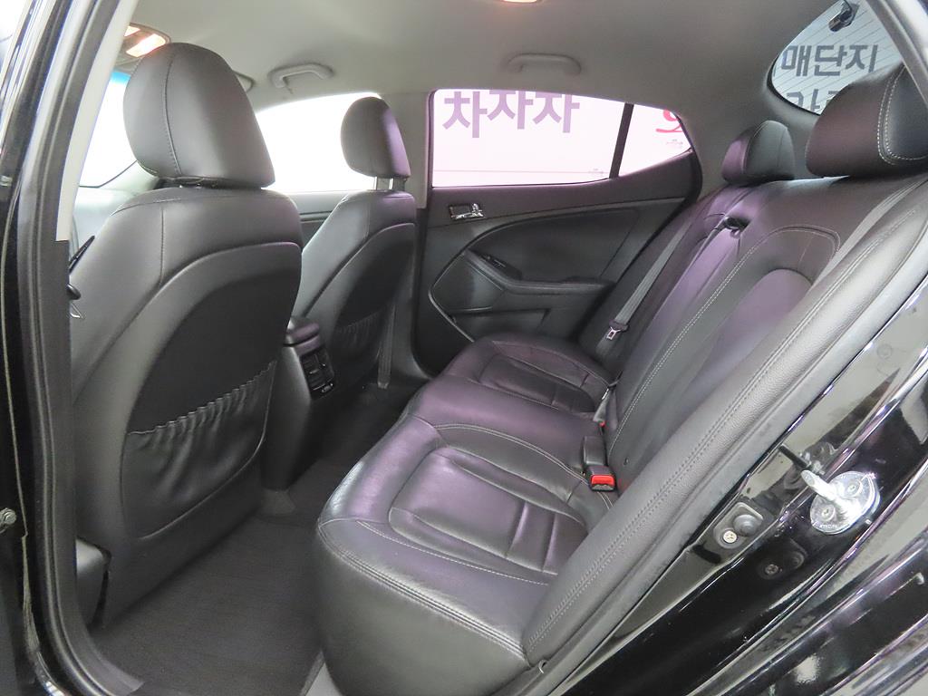 KIA K5 - Vista 6