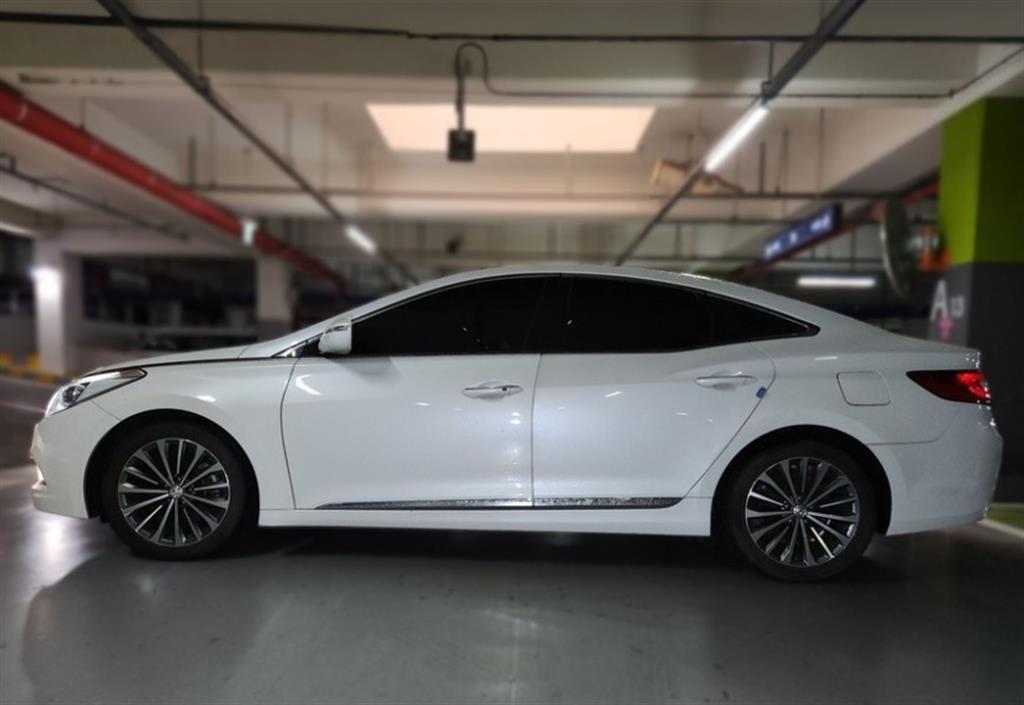 HYUNDAI Grandeur - Vista 3