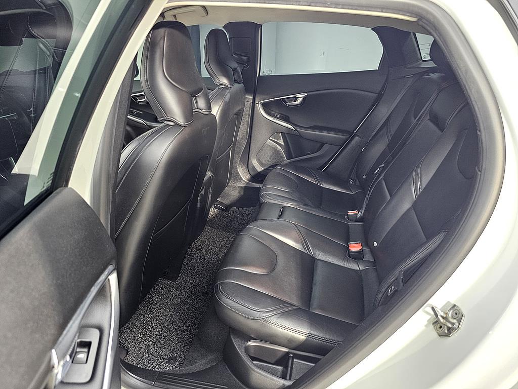 Volvo V40 - Vista 9