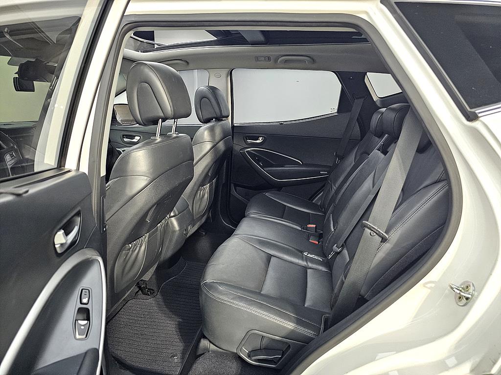HYUNDAI Santa Fe - Vista 9