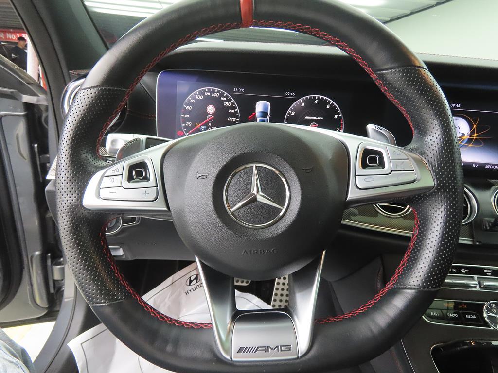 Mercedes Benz E class - Vista 8