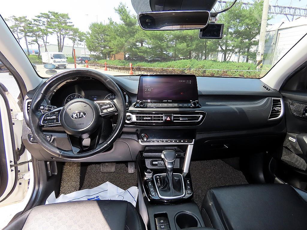 KIA Seltos - Vista 7