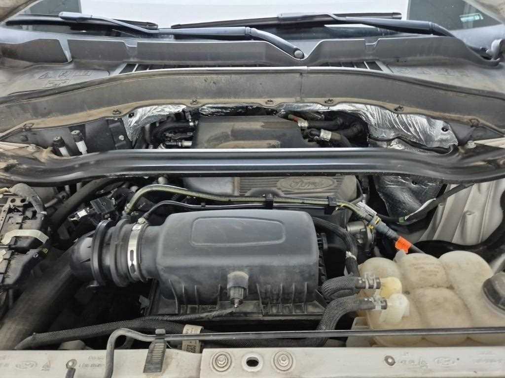 Ford Explorer - Vista 5