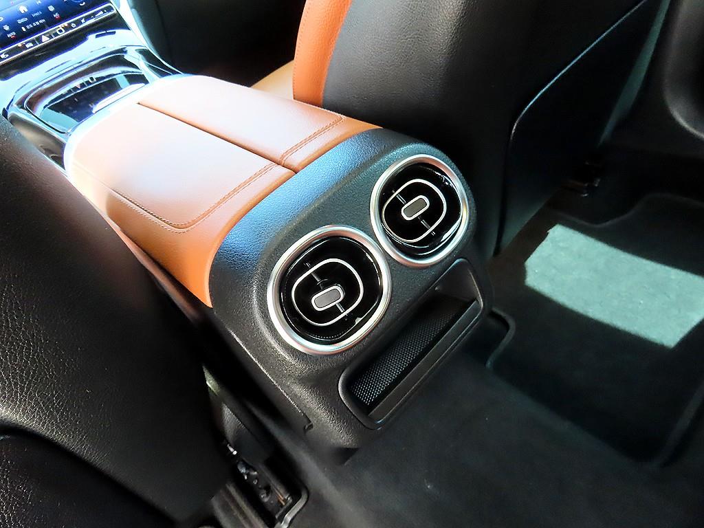 Mercedes Benz GLC Class 2025 Blanco - Importación desde Corea - HF Imports Iquique - Foto 14