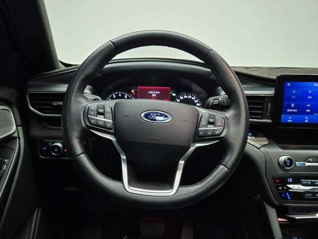 Ford Explorer - Vista 9
