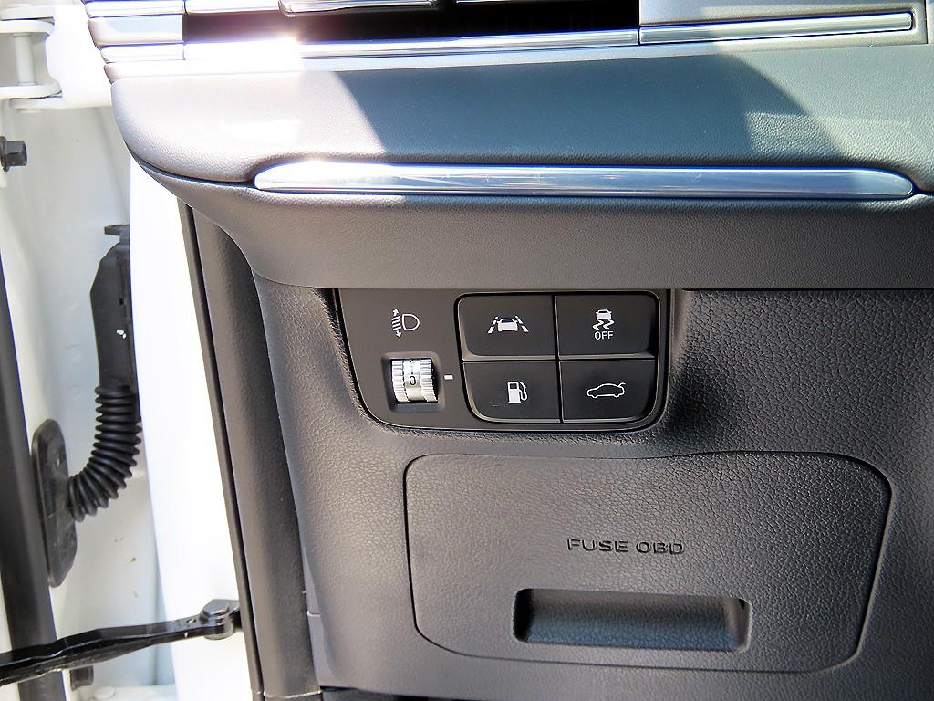 HYUNDAI Grandeur - Vista 12