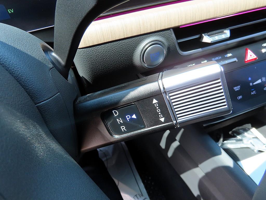 HYUNDAI Sonata - Vista 11