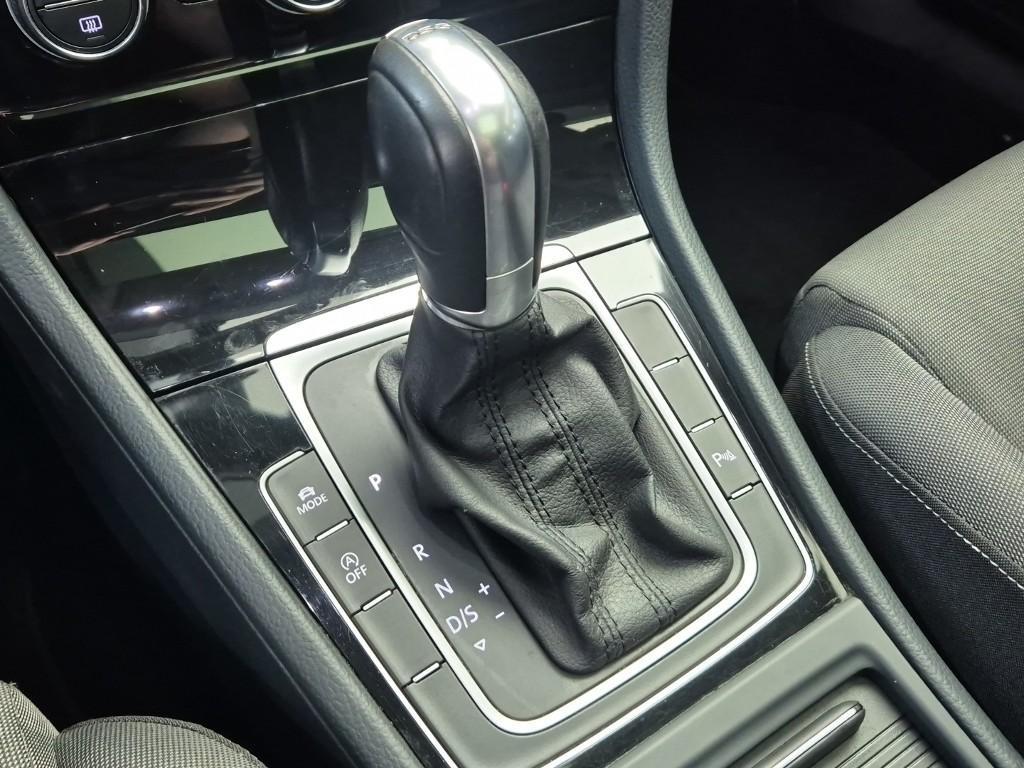 Volkswagen Golf - Vista 8