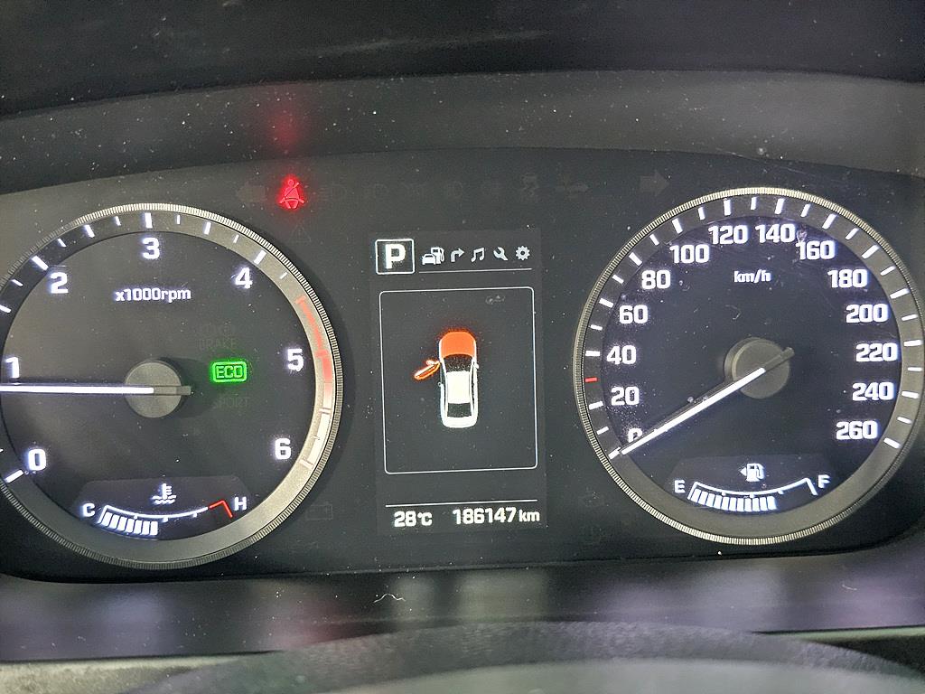 HYUNDAI Sonata - Vista 6