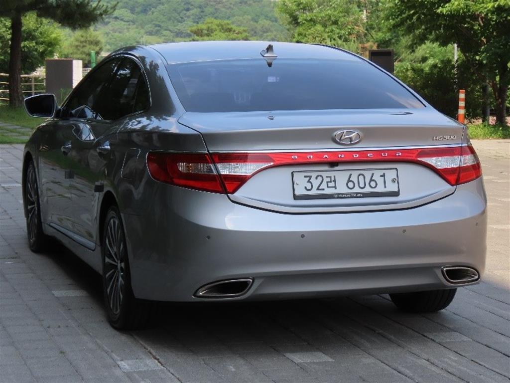 HYUNDAI Grandeur - Vista 7