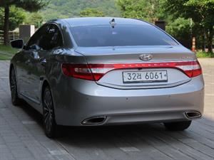 HYUNDAI Grandeur - Vista 8