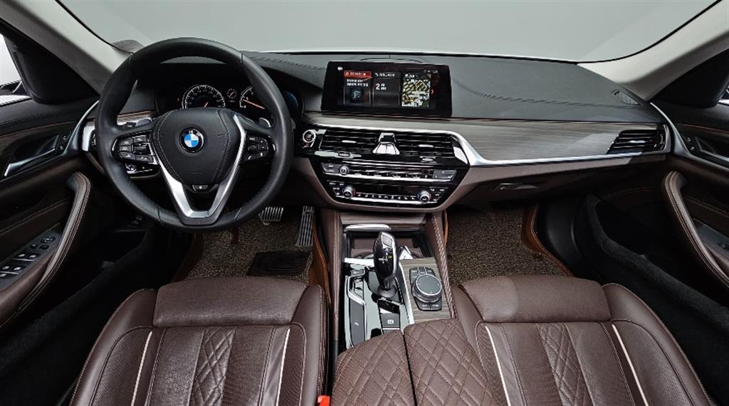 BMW 5 Series - Vista 7