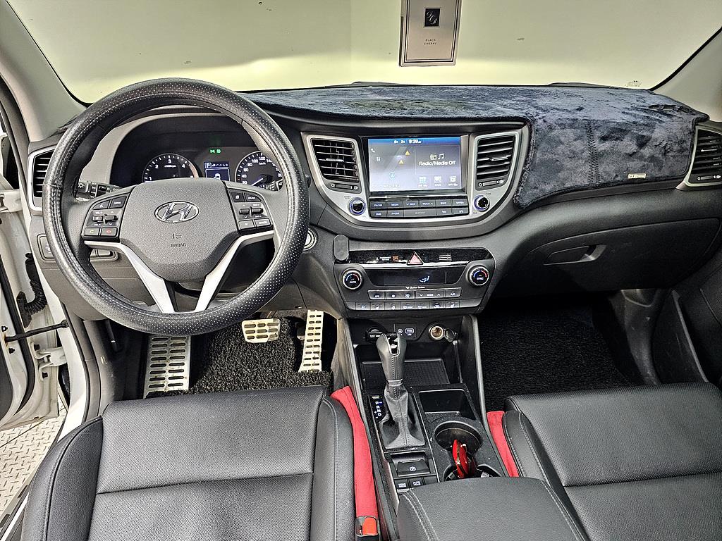 HYUNDAI Tucson - Vista 5
