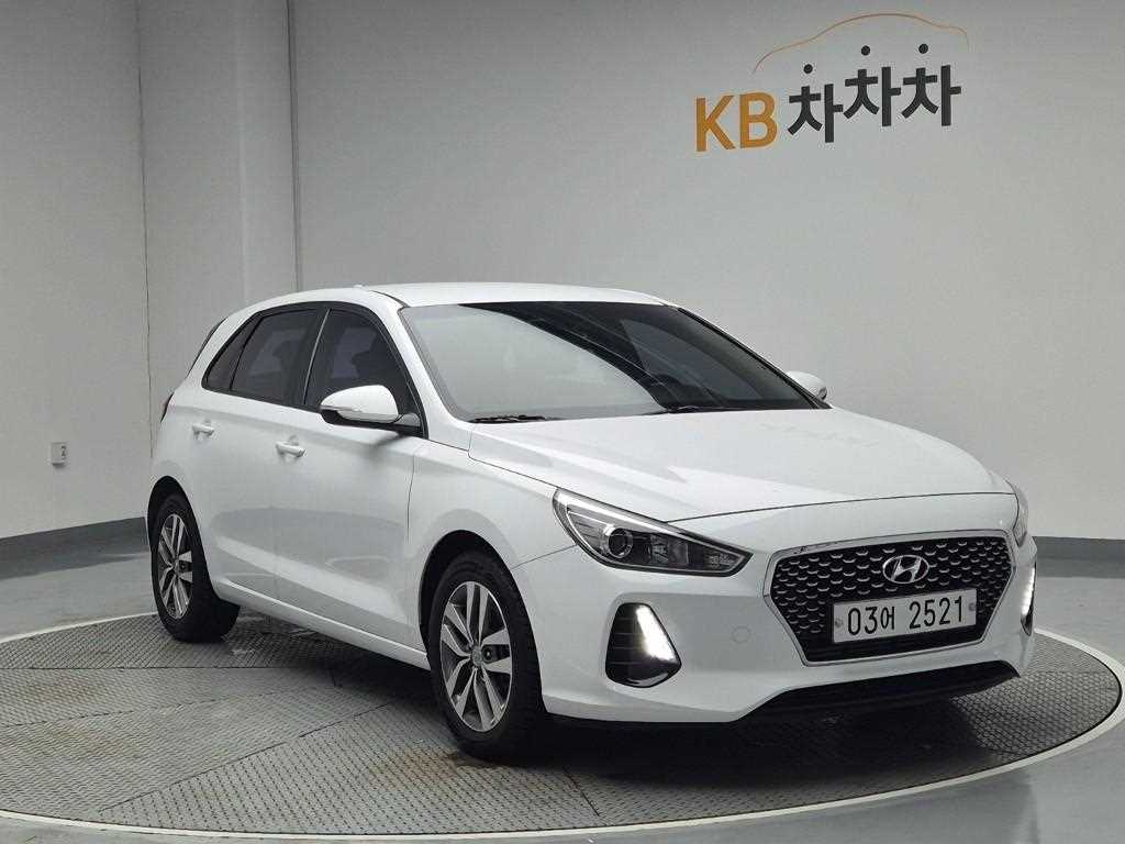 HYUNDAI i30 - Vista 4