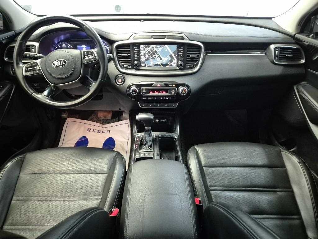 KIA Sorento - Vista 7