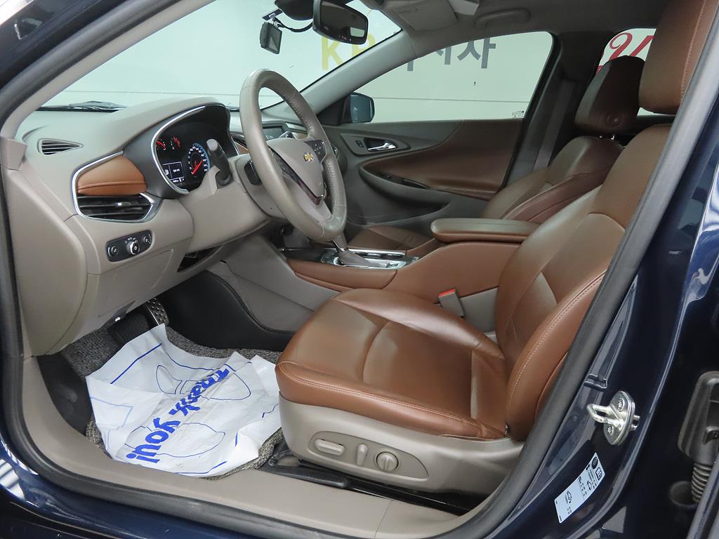 Chevrolet Malibu - Vista 5