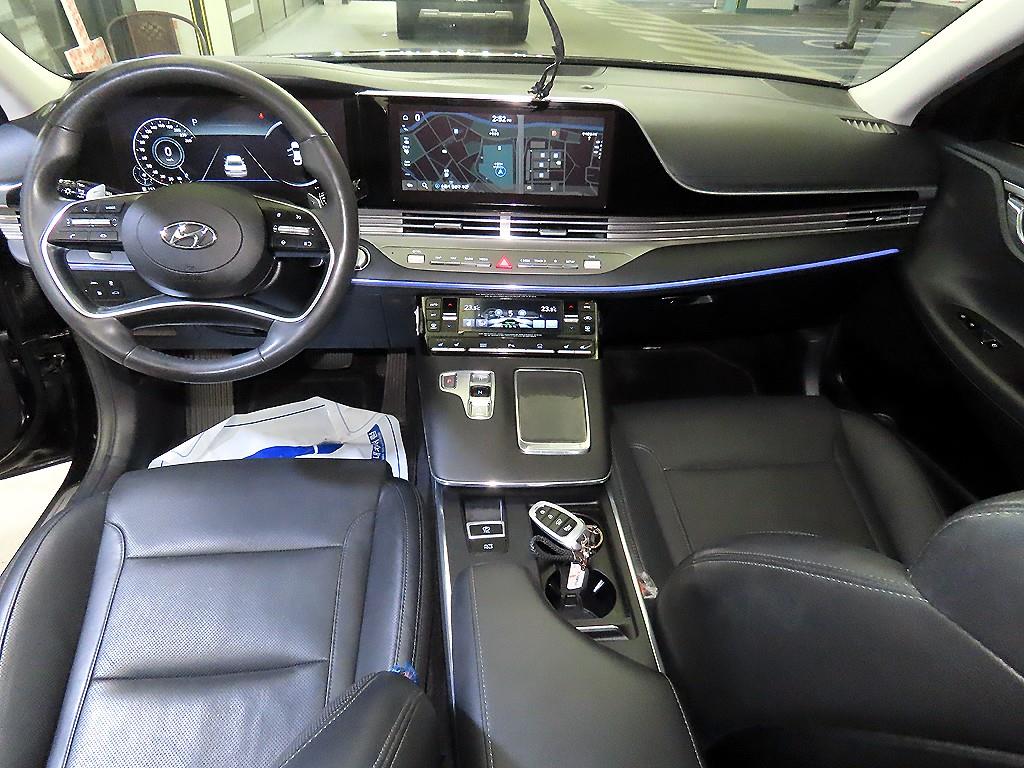 HYUNDAI Grandeur - Vista 10
