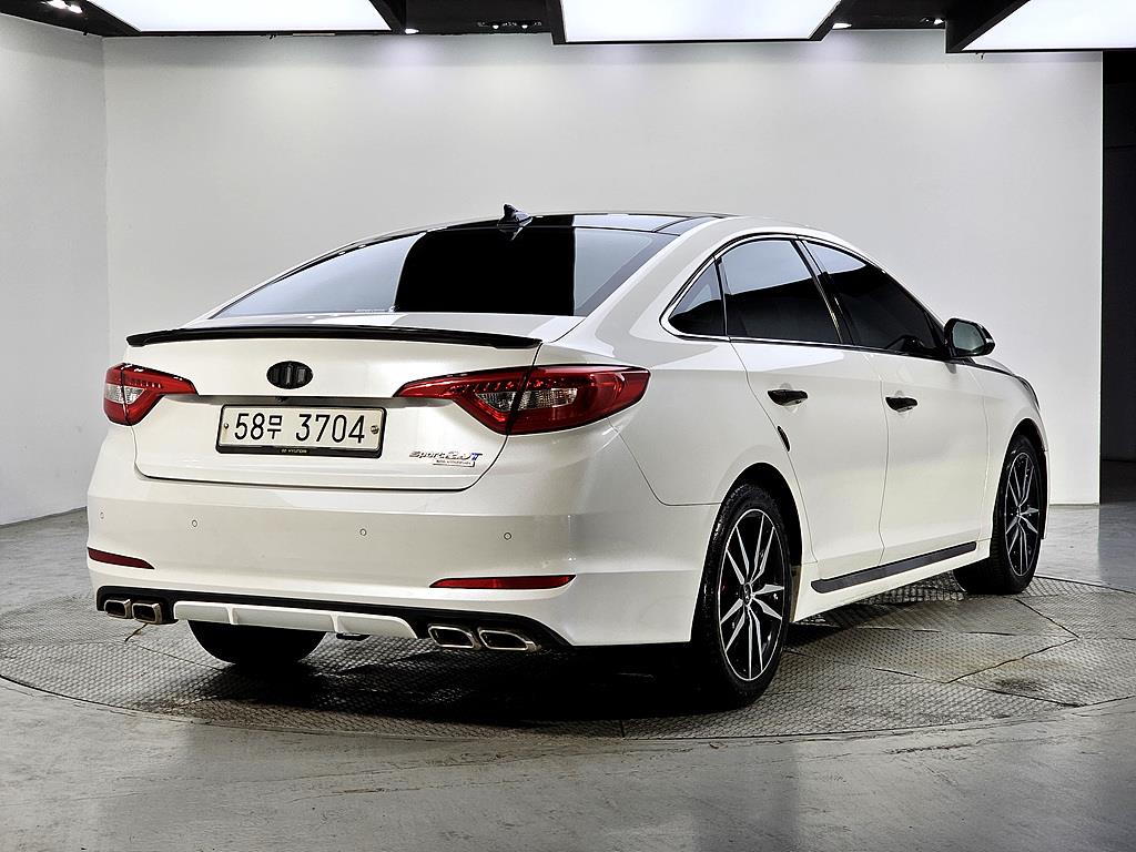 HYUNDAI Sonata - Vista 4