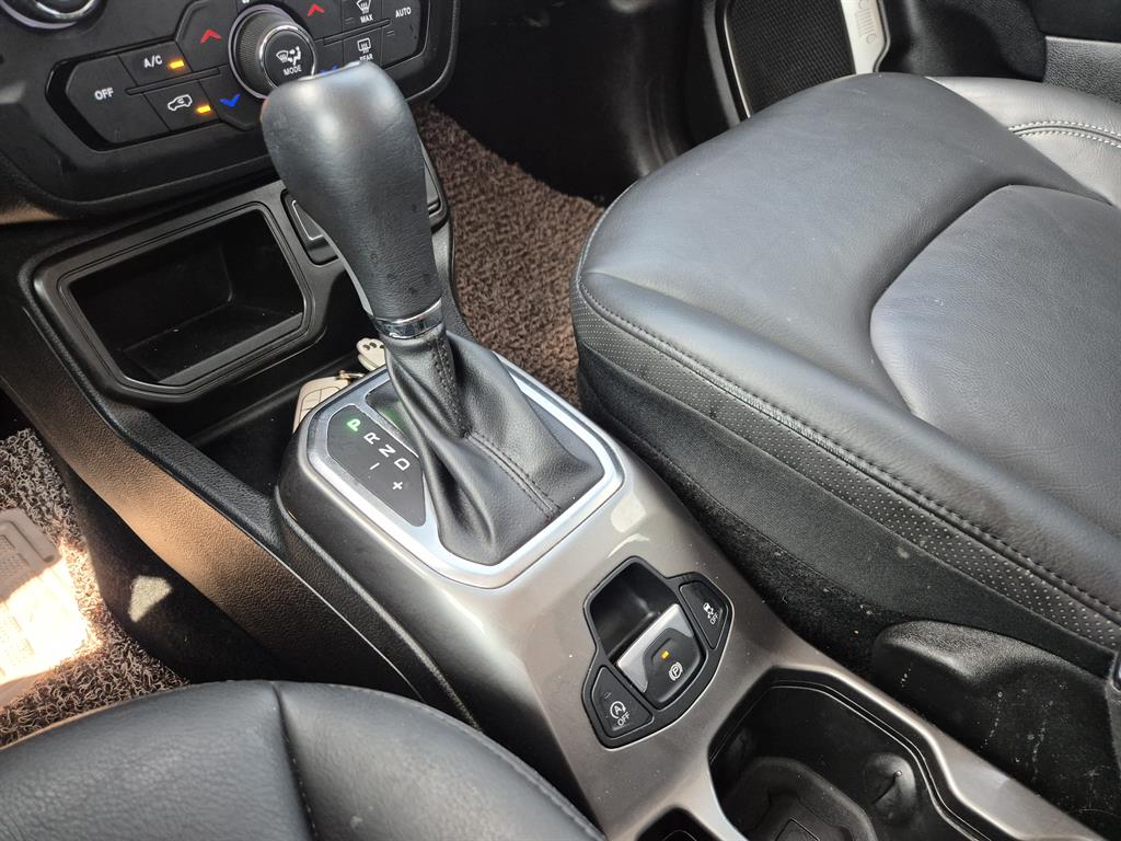 Jeep Renegade - Vista 10