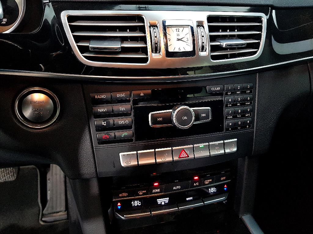 Mercedes Benz E class - Vista 12