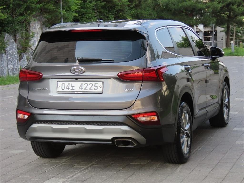 HYUNDAI Santa Fe - Vista 5