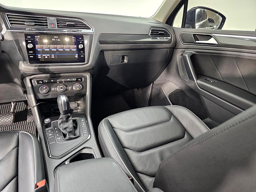 Volkswagen Tiguan - Vista 10