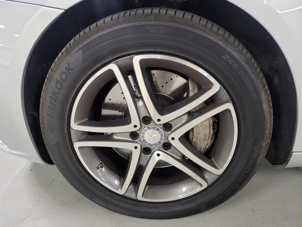 Mercedes Benz S Class - Vista 10