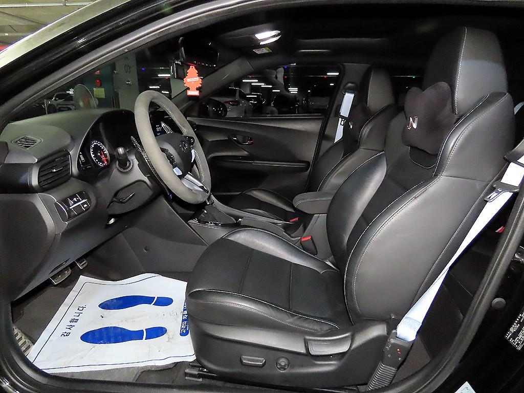 HYUNDAI Veloster - Vista 6