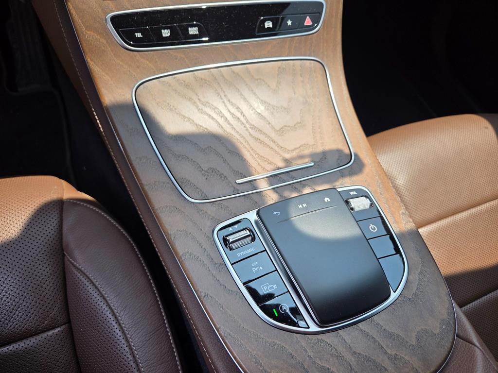 Mercedes Benz E class - Vista 12