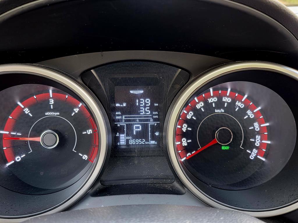 Ssangyong Tivoli - Vista 5