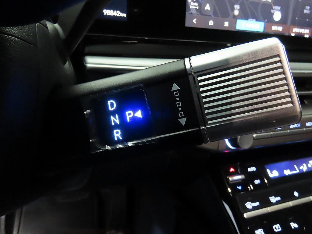 HYUNDAI Grandeur - Vista 12